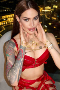 ATHENS-ANGELINA-ESCORT-2