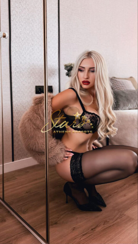 INTERNATIONAL ESVORTS GIRLS ELINA 1
