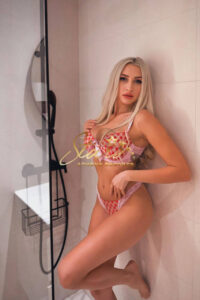 INTERNATIONAL ESCORTS GIRLS ELINA 1TH