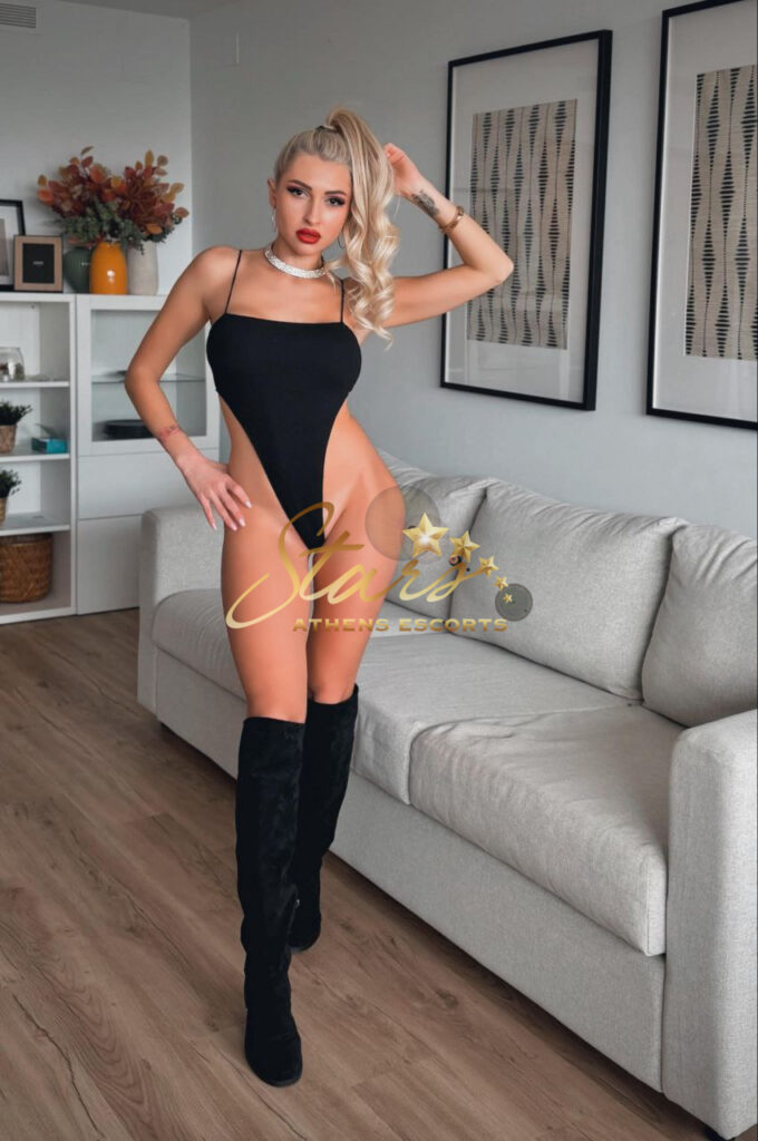 INTERNATIONAL ESCORTS GIRLS ELINA 40