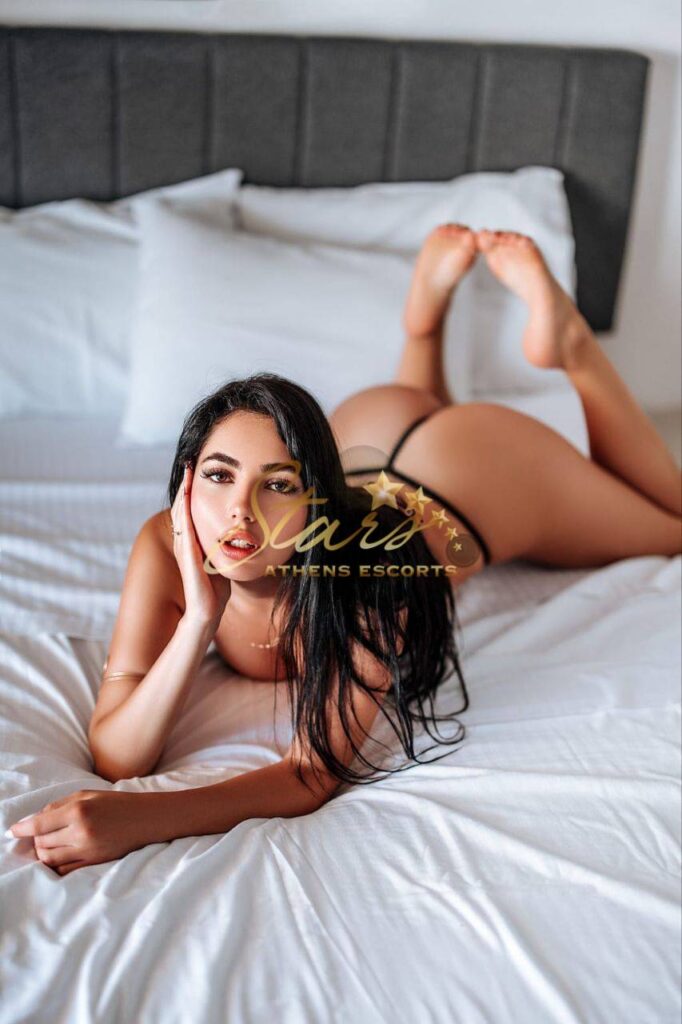 LOLA-SUPER-HOT-VIZITA-UKRAINE-MODEL-IN-ATHENS-RUSSIAN-SYNODOS-ATHENS