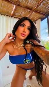 BEATRIZ-ATHENS-ESCORT-STARS